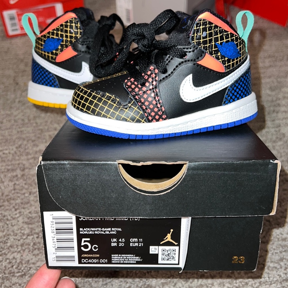 Jordan 1 MID